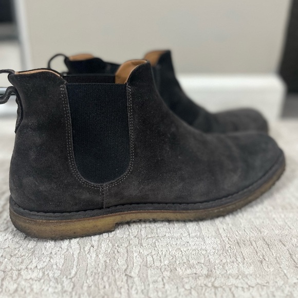 Vince Sawyer Suede Chelsea Boots Mens Vince Sawyer Suede Chelsea Boot 8 8 (41) | Mercari main image 4